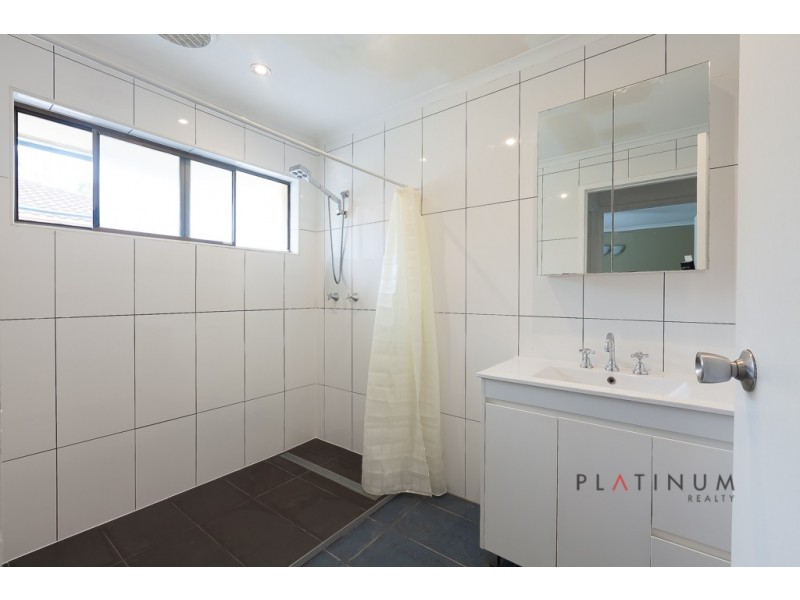 Broadbeach Waters QLD 4218