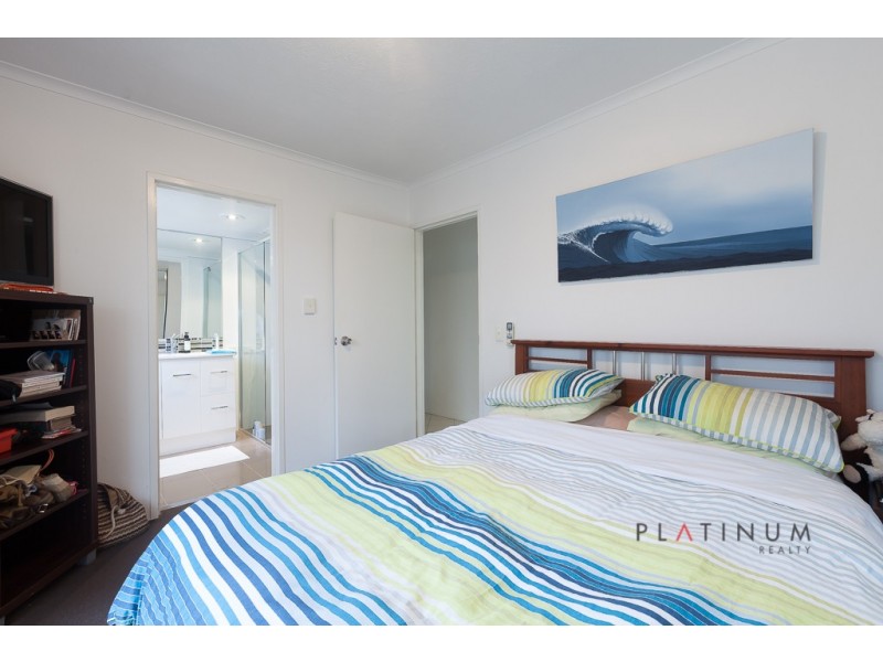 2/2269-2271 Gold Coast Highway, Mermaid Beach QLD 4218