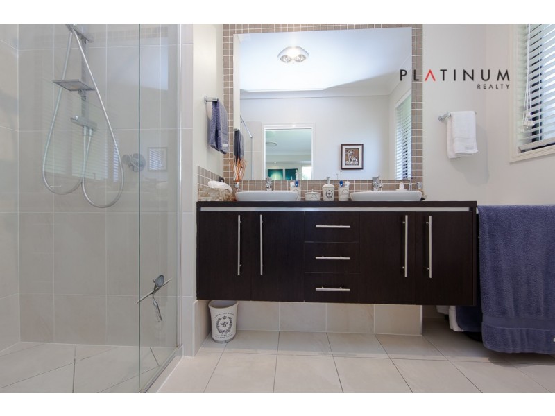 64 Maidenwell Road, Ormeau QLD 4208