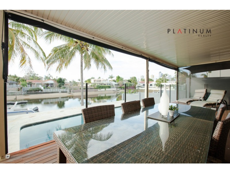 11 Alma Street, Broadbeach Waters QLD 4218