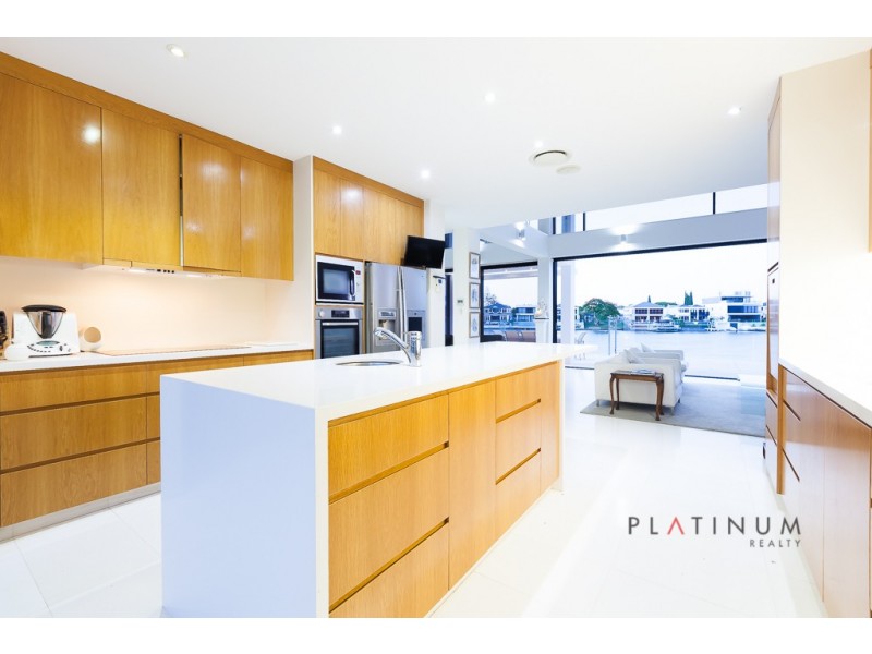 49 Monaco Street, Broadbeach Waters QLD 4218
