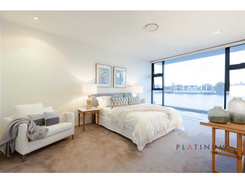 49 Monaco Street, Broadbeach Waters QLD 4218