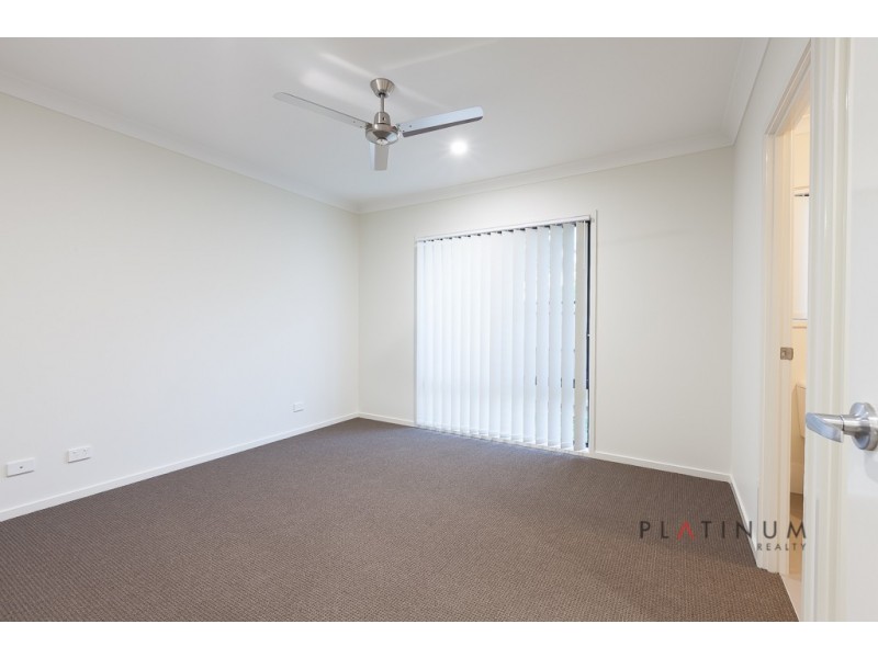 5 Perry Place, Coomera QLD 4209