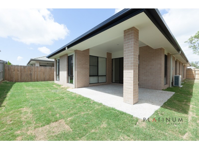 5 Perry Place, Coomera QLD 4209