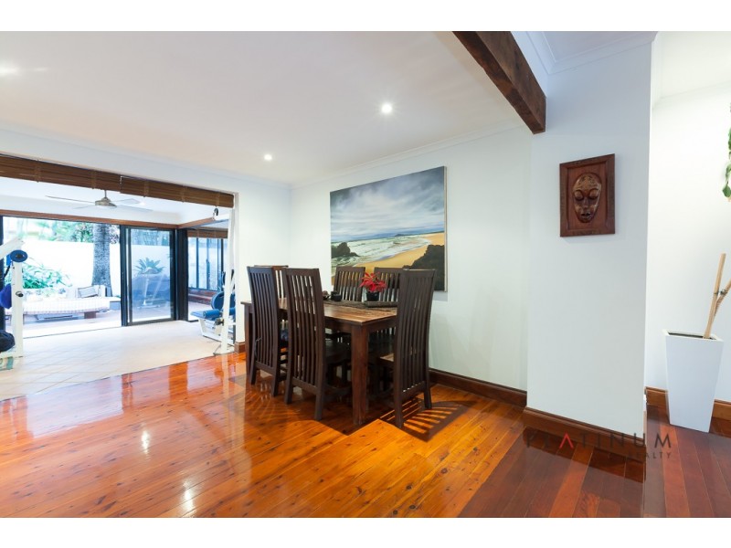 62 Dolphin Avenue, Mermaid Beach QLD 4218