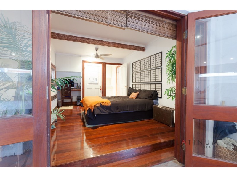 62 Dolphin Avenue, Mermaid Beach QLD 4218