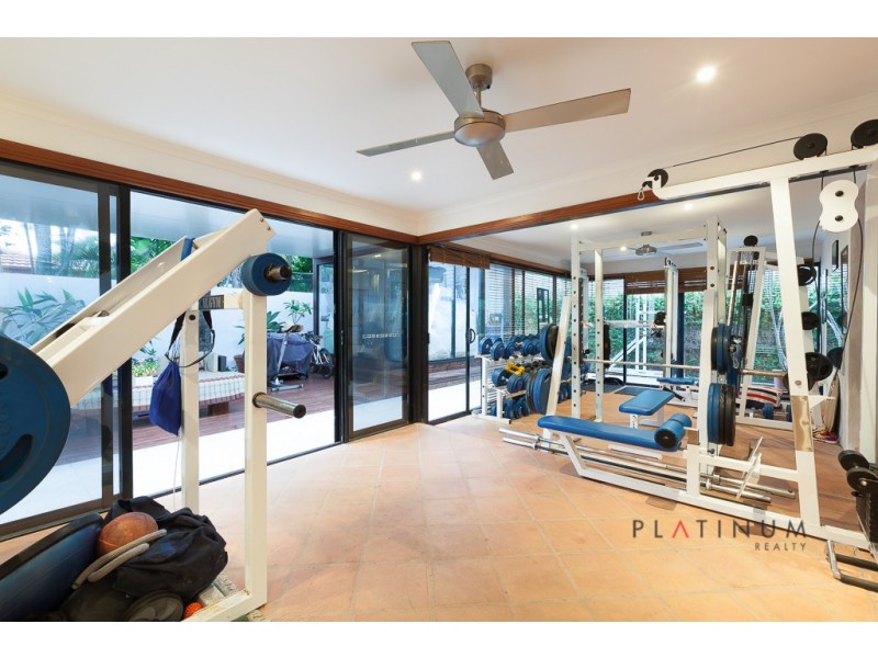 62 Dolphin Avenue, Mermaid Beach QLD 4218