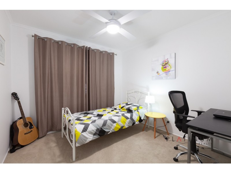 42 Allambi Avenue, Broadbeach Waters QLD 4218