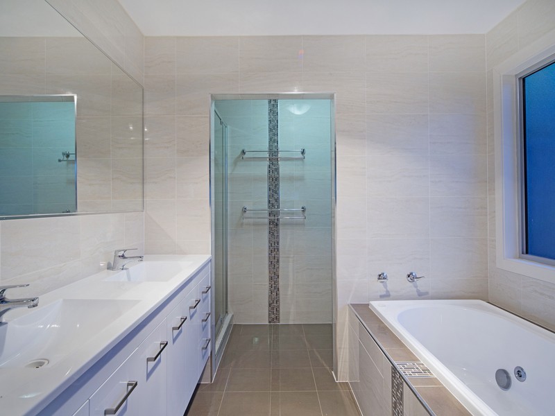 2 Southern Lights Drive, Upper Coomera QLD 4209