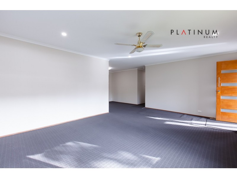 134 Government Road, Labrador QLD 4215