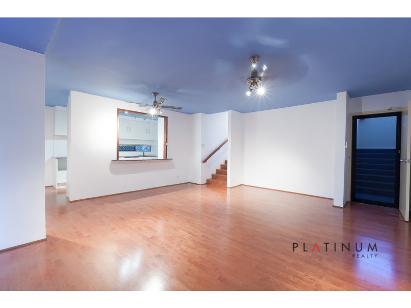 1-28 Rudd Street, Broadbeach Waters QLD 4218