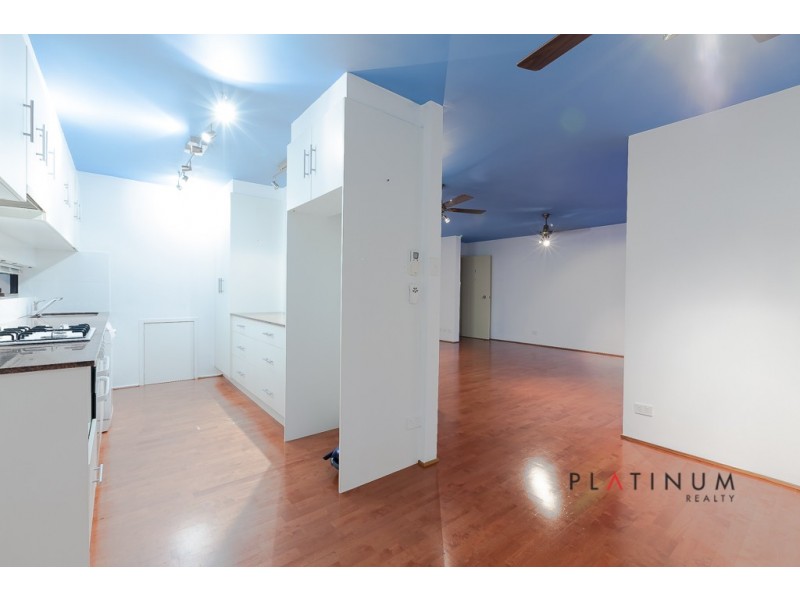 1-28 Rudd Street, Broadbeach Waters QLD 4218