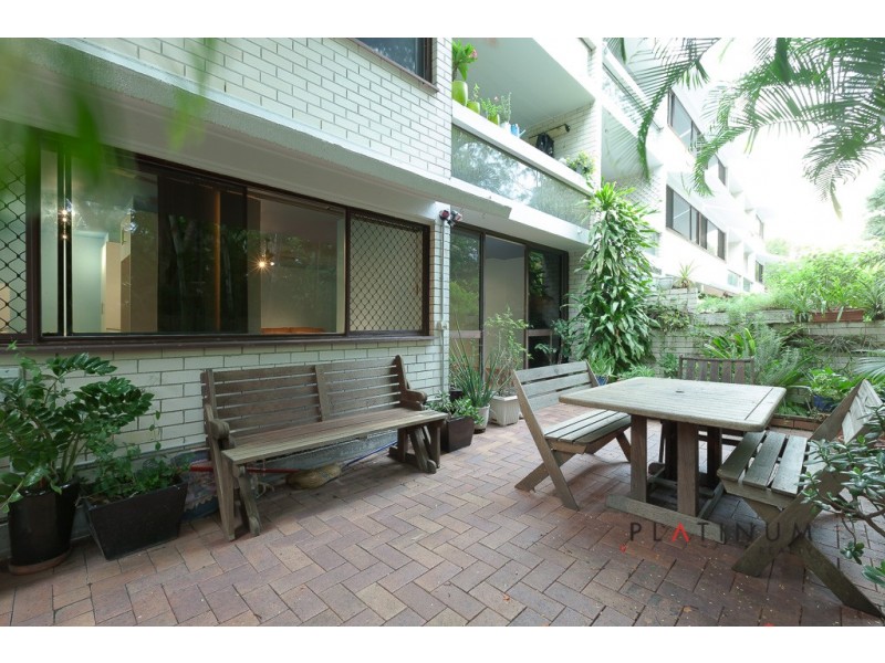 1-28 Rudd Street, Broadbeach Waters QLD 4218