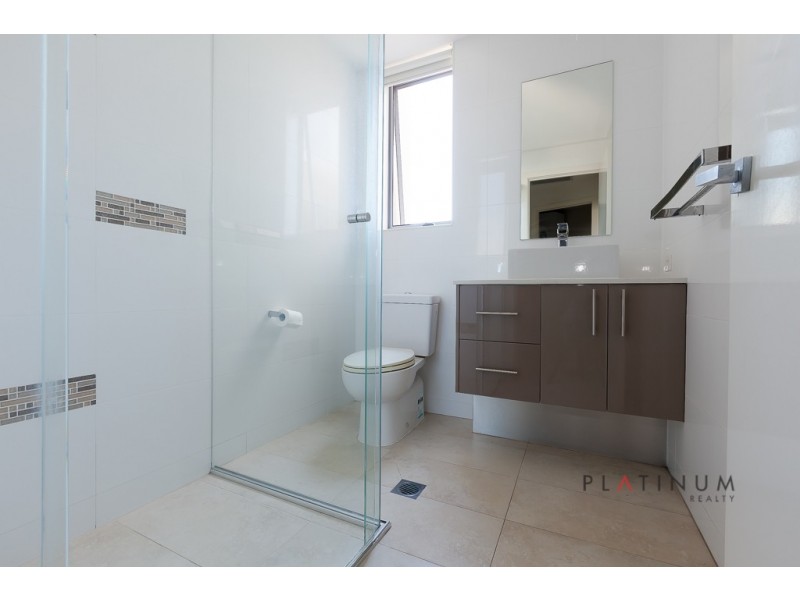 Carrara QLD 4211