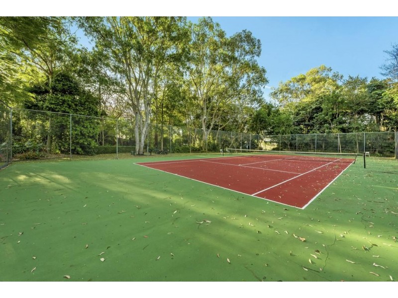 Broadbeach Waters QLD 4218