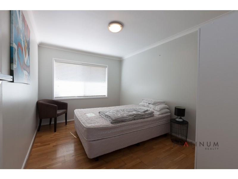 72 Monaco Street, Broadbeach Waters QLD 4218