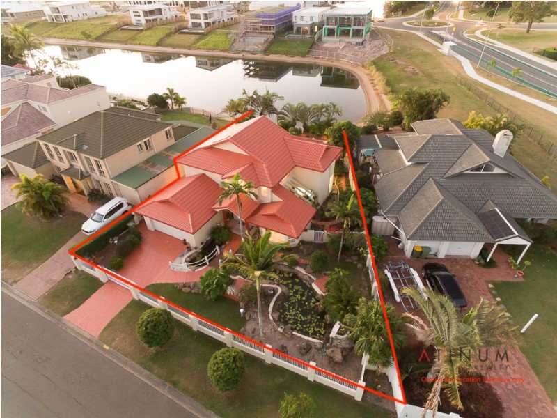 5 Cessnock Close, Mermaid Waters QLD 4218