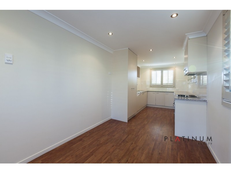 2/42 Messines Crescent, Miami QLD 4220