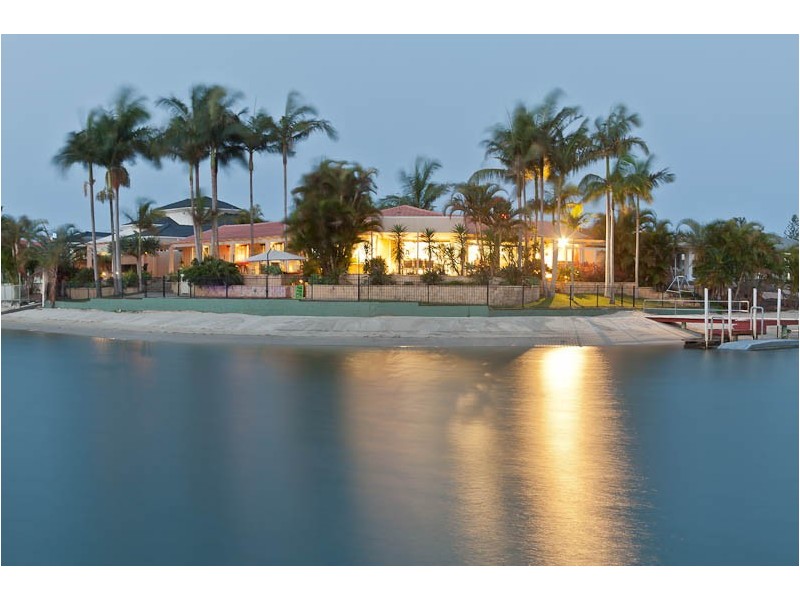 Broadbeach Waters QLD 4218