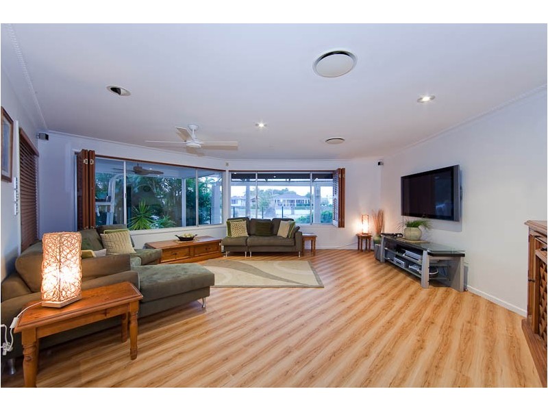 Broadbeach Waters QLD 4218