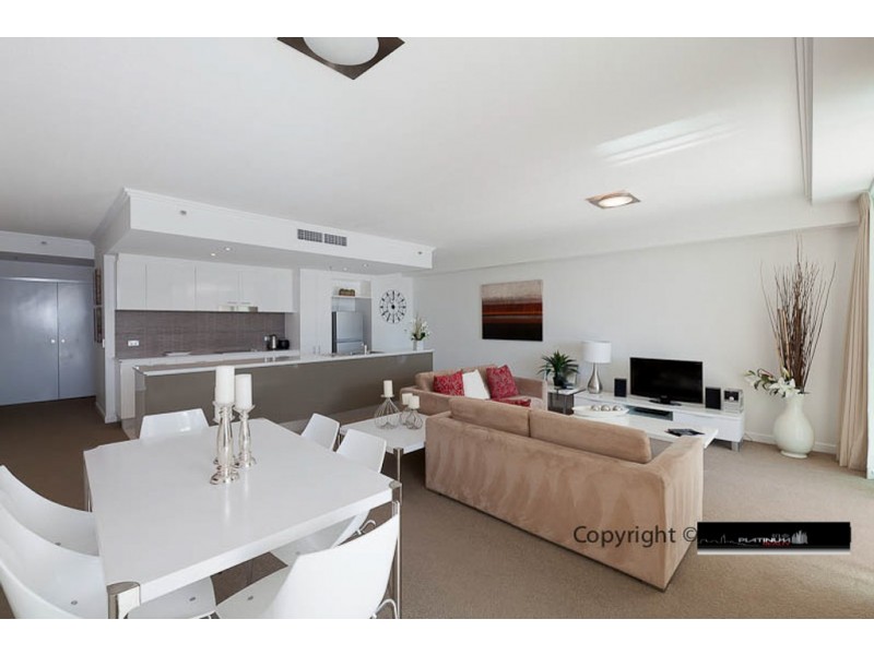 Broadbeach Waters QLD 4218