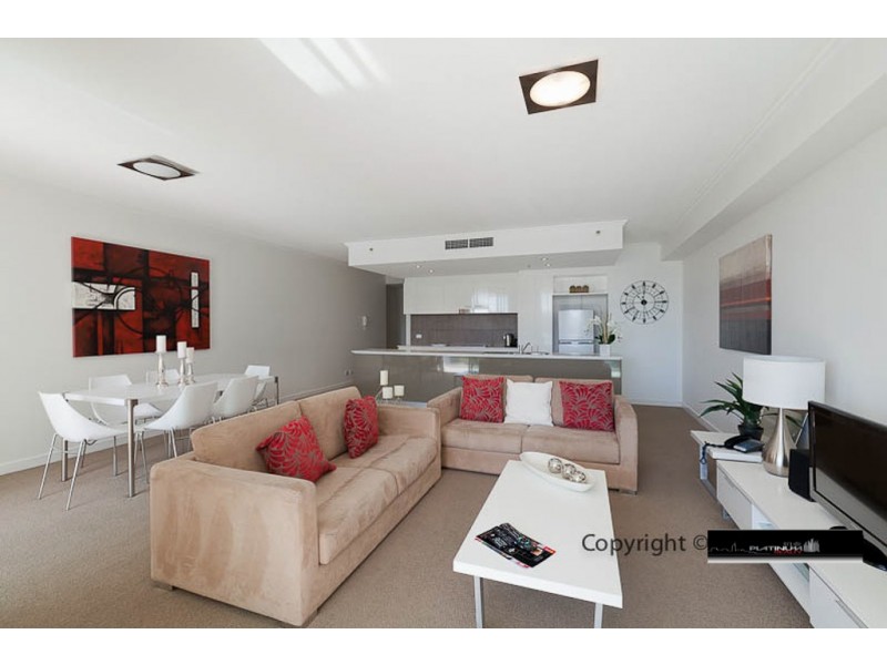 Broadbeach Waters QLD 4218