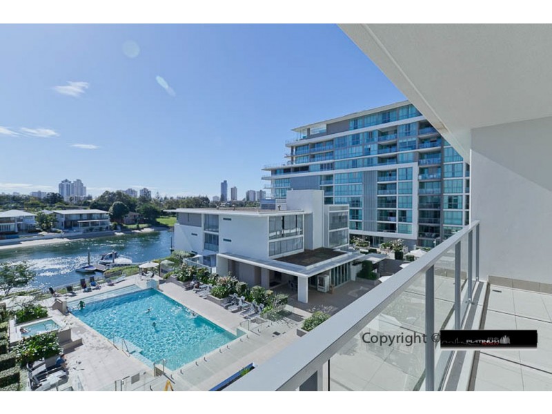 Broadbeach Waters QLD 4218