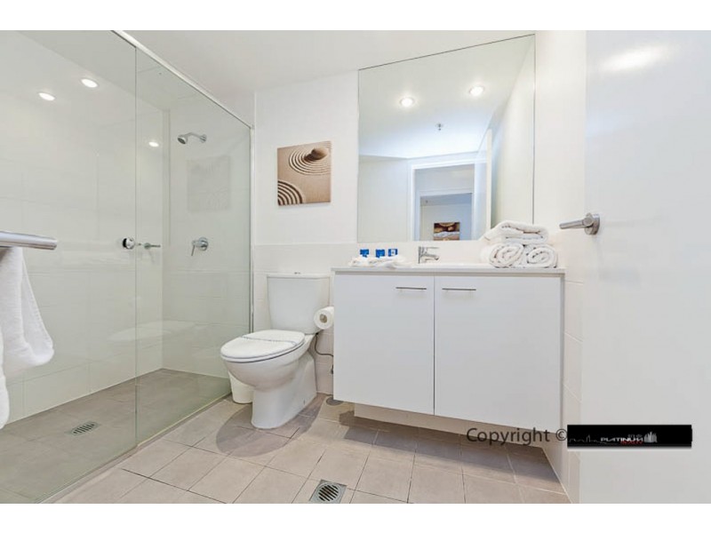 Broadbeach Waters QLD 4218