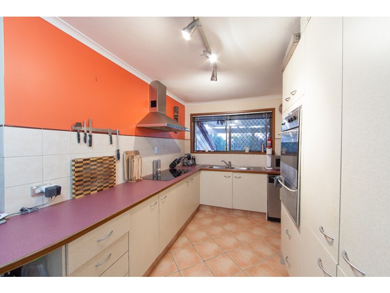 5 Giro Place, Ashmore QLD 4214