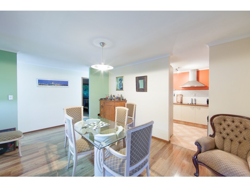 5 Giro Place, Ashmore QLD 4214