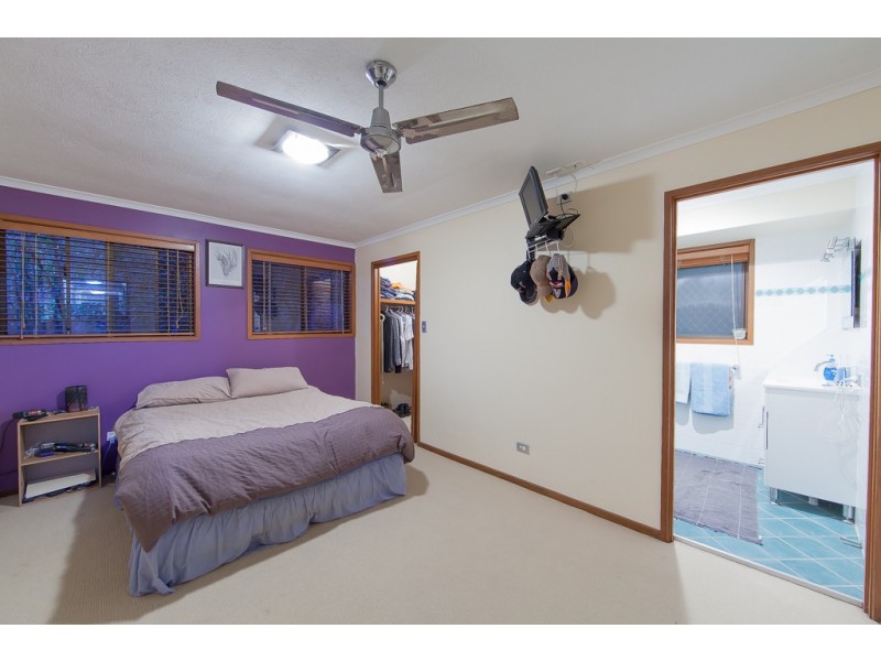 5 Giro Place, Ashmore QLD 4214