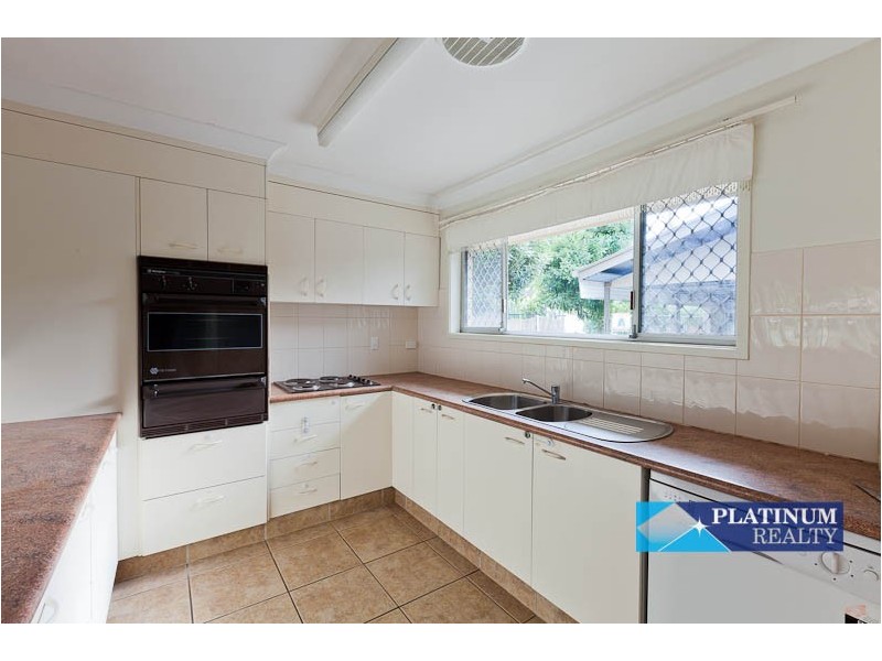 61 Allambi Avenue, Broadbeach Waters QLD 4218