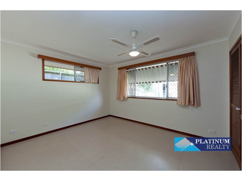 61 Allambi Avenue, Broadbeach Waters QLD 4218