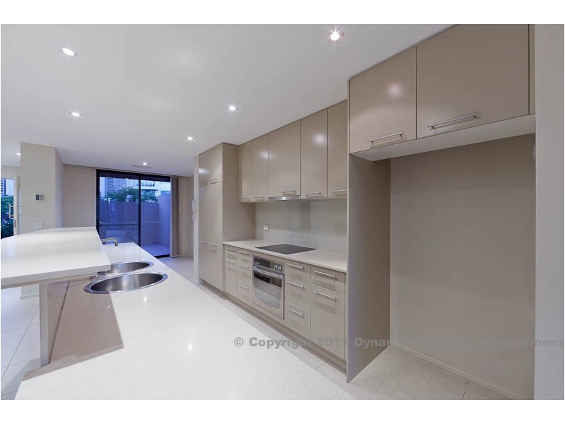 Broadbeach Waters QLD 4218