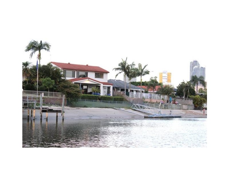 Broadbeach Waters QLD 4218