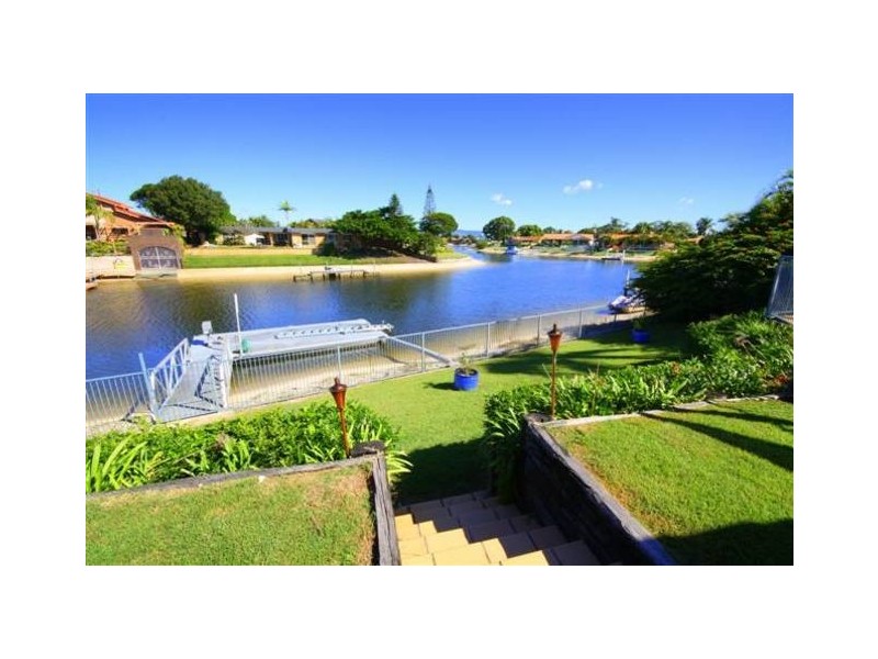 Broadbeach Waters QLD 4218