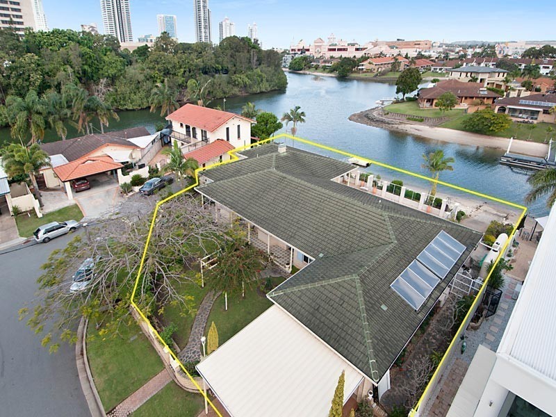 Broadbeach Waters QLD 4218