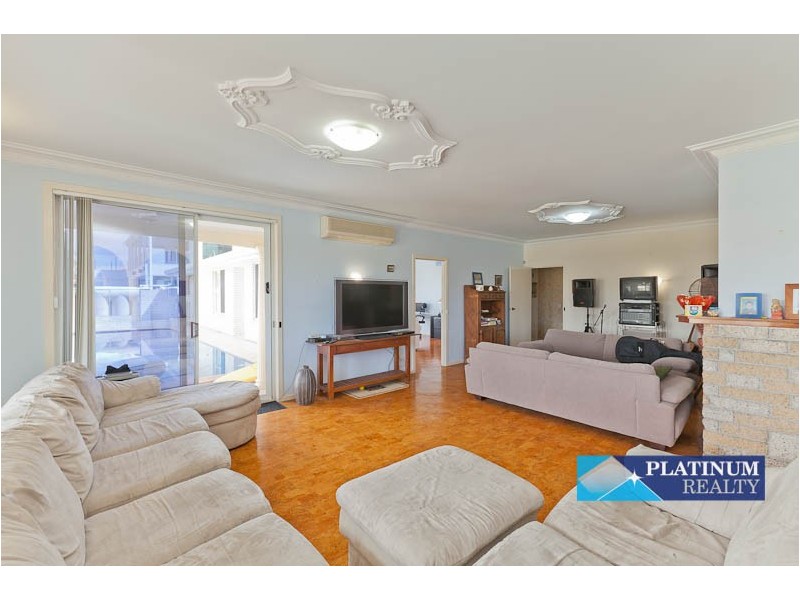 Broadbeach Waters QLD 4218