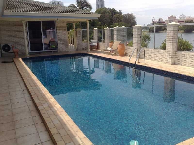 Broadbeach Waters QLD 4218