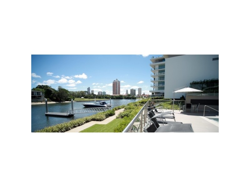 Broadbeach Waters QLD 4218