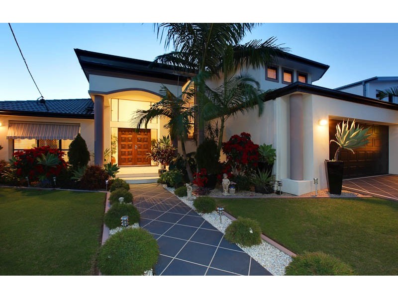 Broadbeach Waters QLD 4218