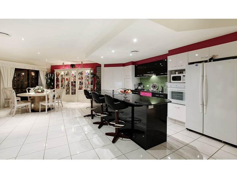 Broadbeach Waters QLD 4218