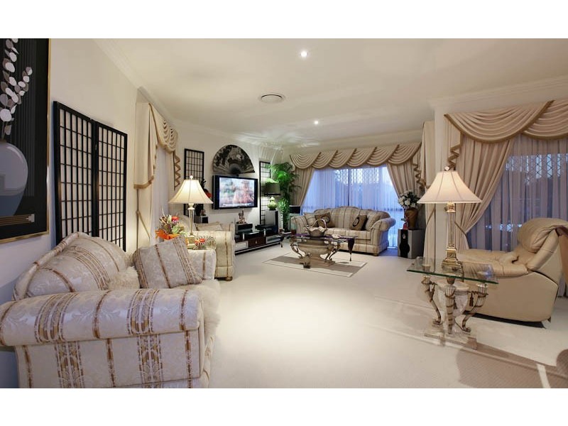 Broadbeach Waters QLD 4218