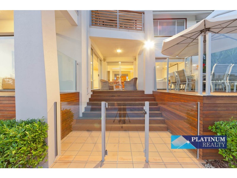 Broadbeach Waters QLD 4218