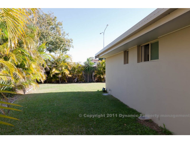 1 Intrepid Drive, Mermaid Waters QLD 4218