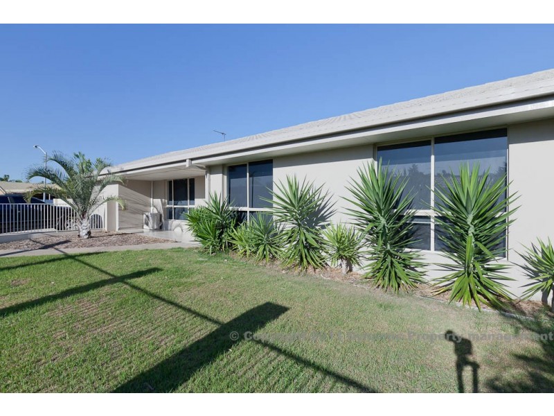 1 Intrepid Drive, Mermaid Waters QLD 4218