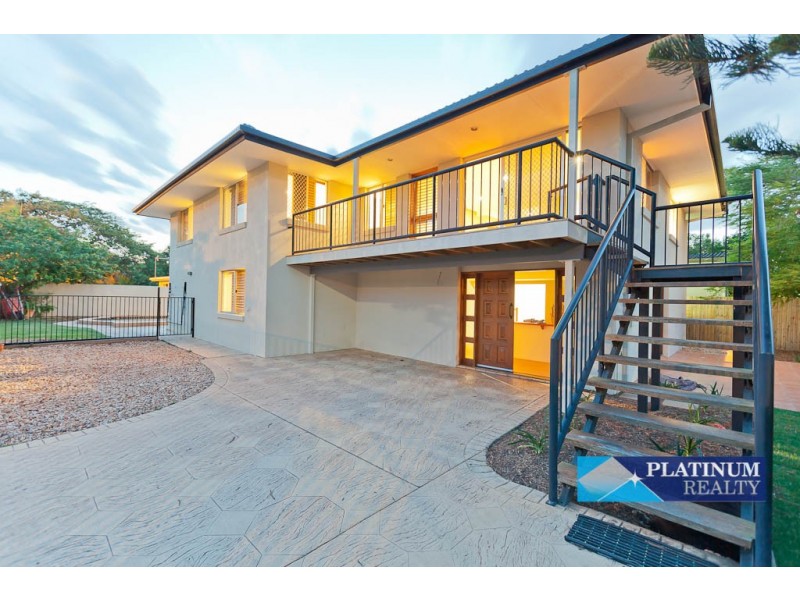 7 Karina Crescent, Broadbeach Waters QLD 4218