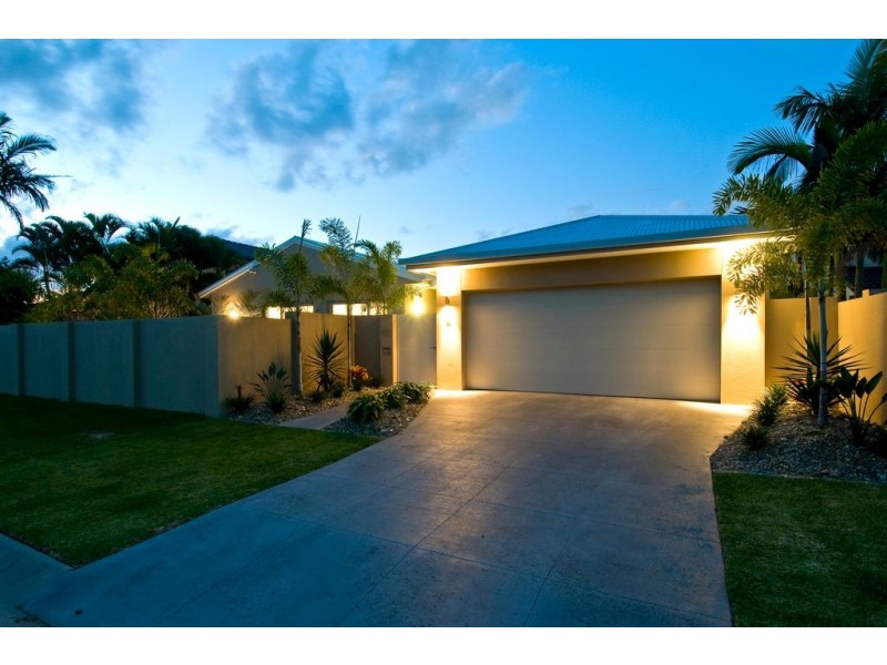 Broadbeach Waters QLD 4218