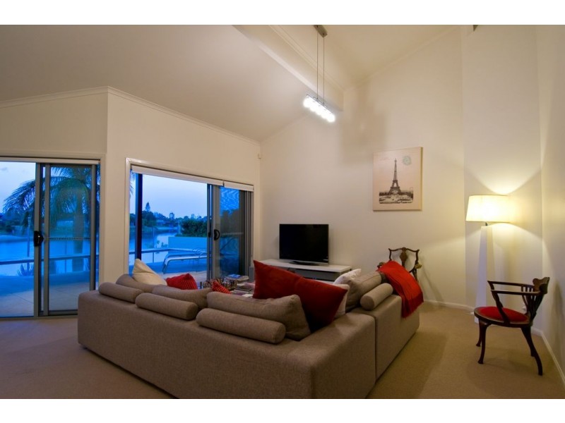 Broadbeach Waters QLD 4218