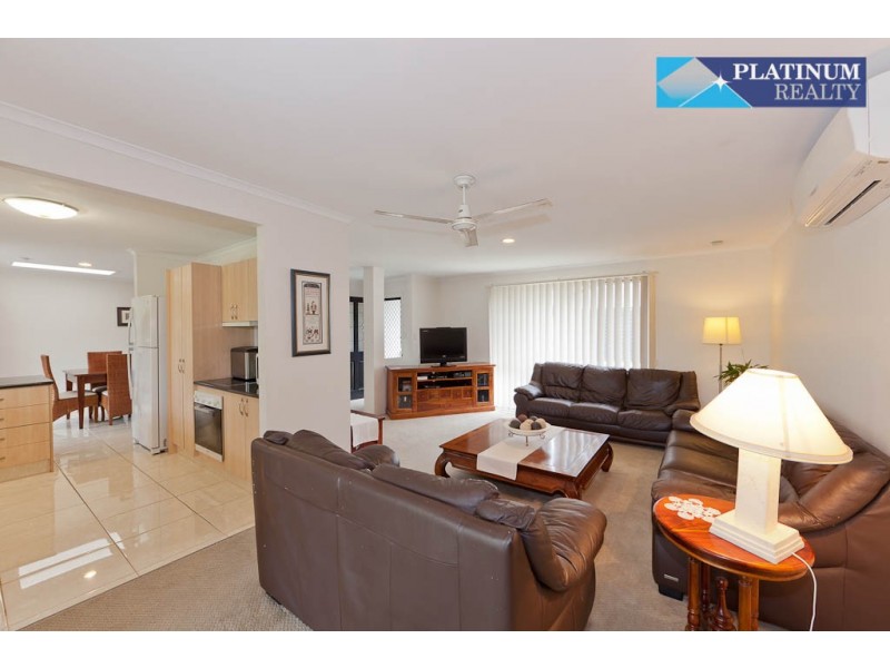 113 Hooker Boulevard, Broadbeach Waters QLD 4218